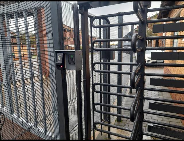 56M² APARTMENT BLOCK FOR SALE IN KIBLER PARK